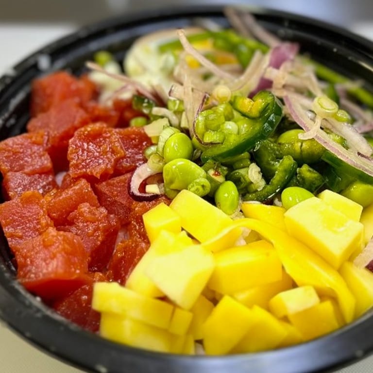 Fresh Poke Bowls: A Delicious Hawaiian Delight