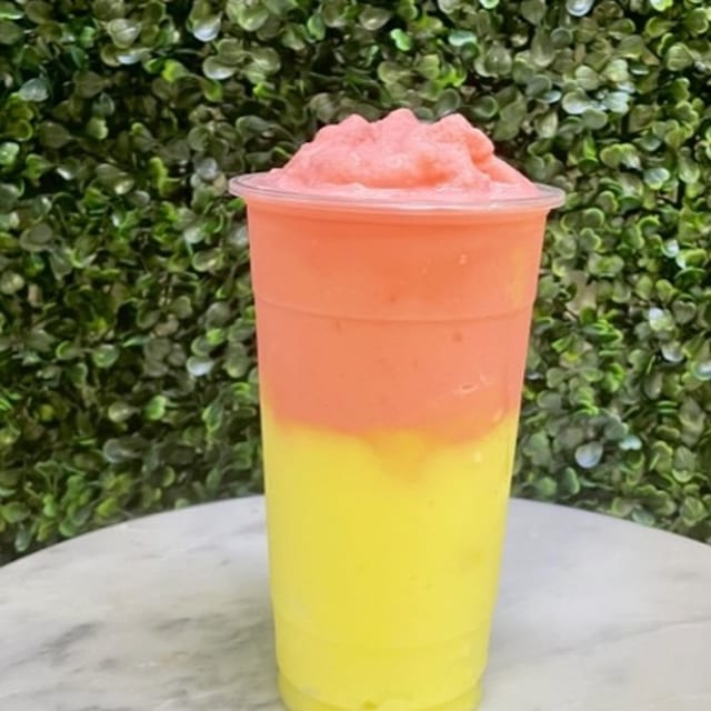 Strawberry Banana Smoothie (Only Large Size).